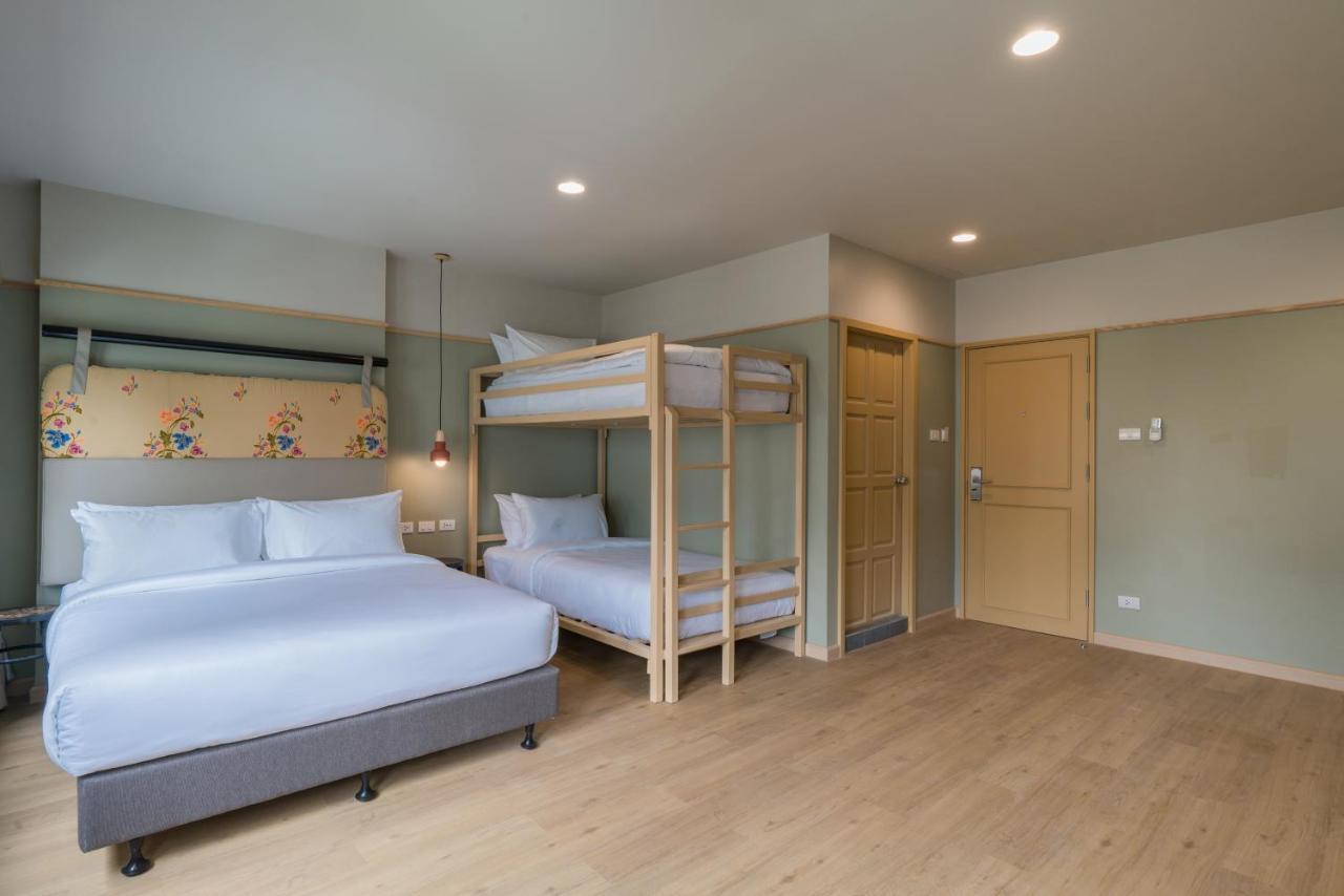 The Blanket Hotel Phuket Old Town Экстерьер фото